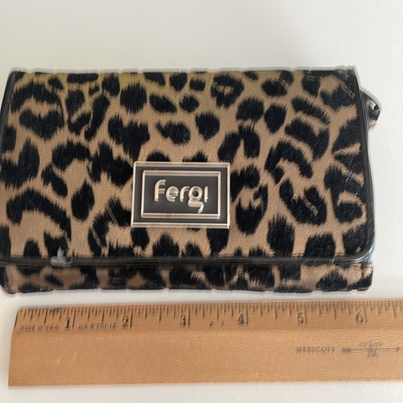 6x 4 wallet excellent condition - Picture 2 of 3